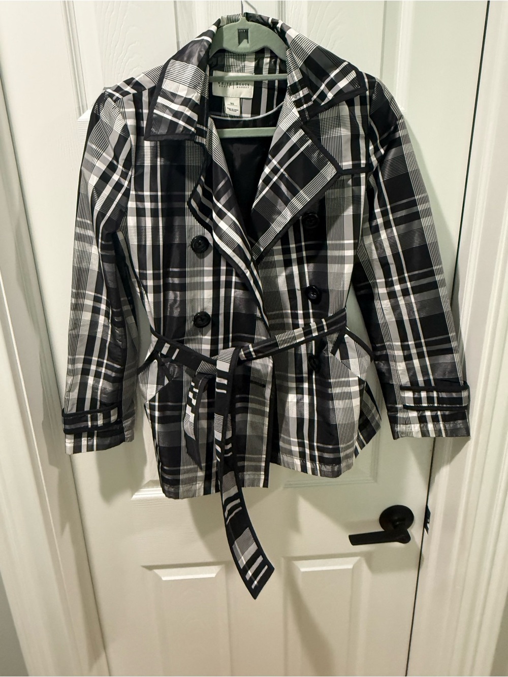 Women’s WHBM Black & White Plaid rain Jacket